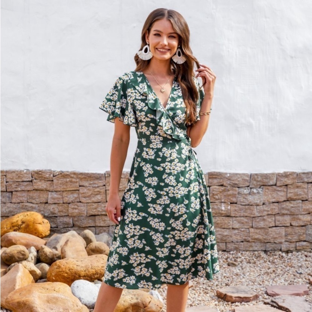 Women's Flared Sleeve V Neck Wrap Dress - -M-Green
